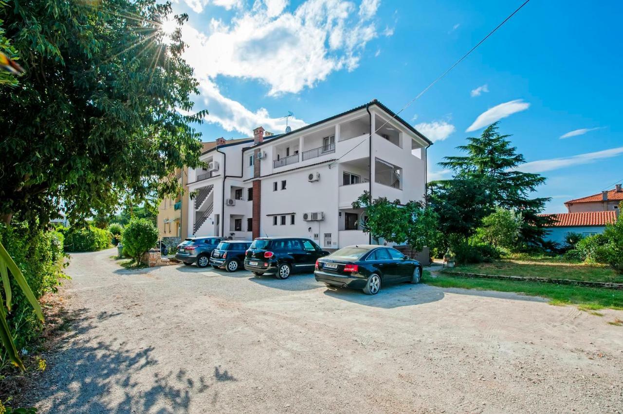 Apartments San Francesco 로비니 외부 사진