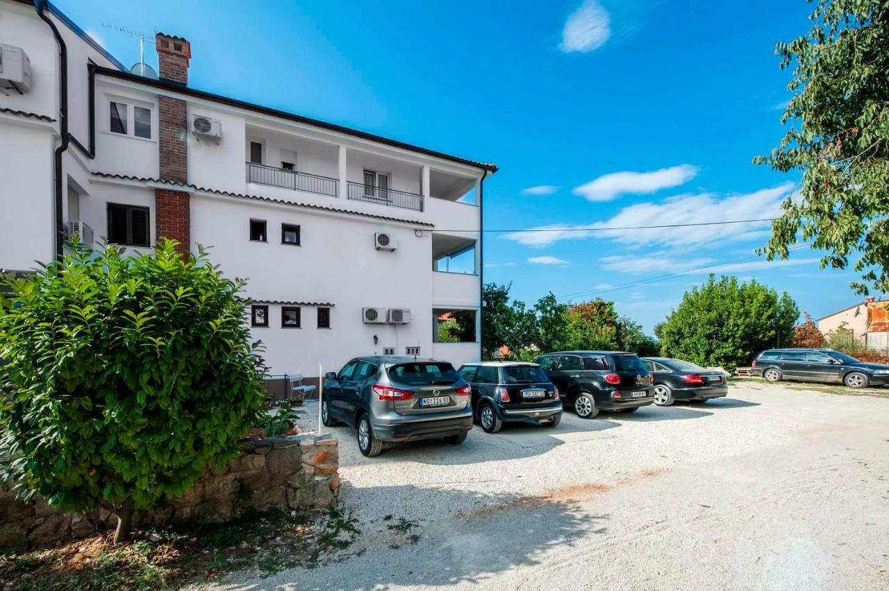 Apartments San Francesco 로비니 외부 사진